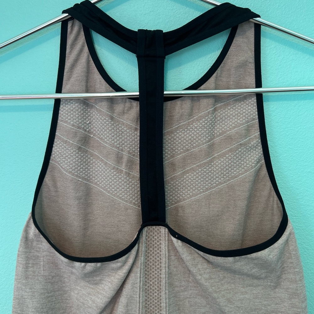 Workout Tank - Picture 3 of 5